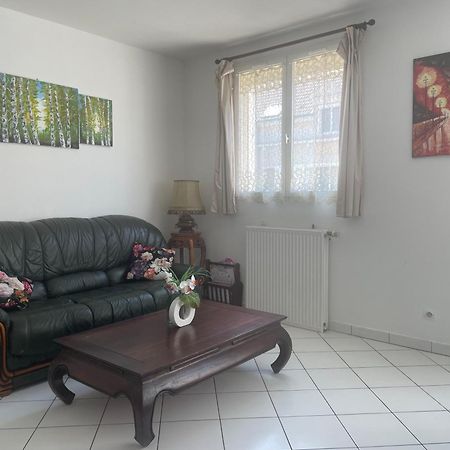 Location Chambre Double Dans Appartement - แซร์ฌี ภายนอก รูปภาพ