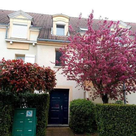 Location Chambre Double Dans Appartement - แซร์ฌี ภายนอก รูปภาพ