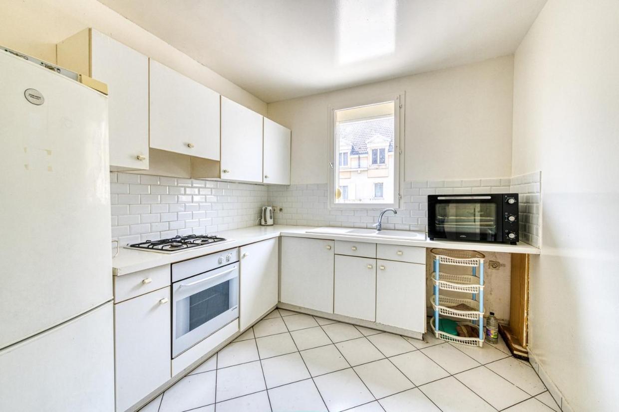 Location Chambre Double Dans Appartement - แซร์ฌี ภายนอก รูปภาพ